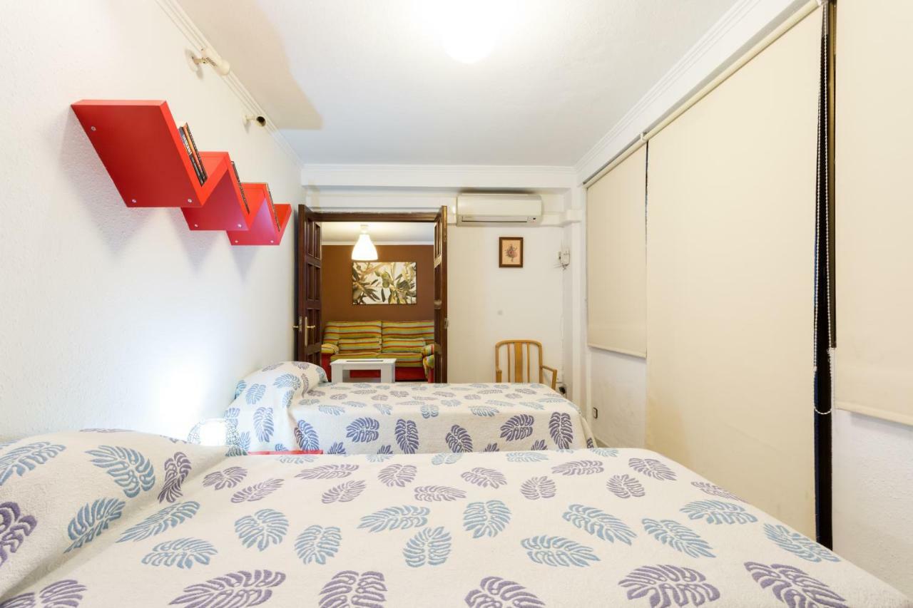 Holi-Rent Albareda Apartment Seville Exterior photo